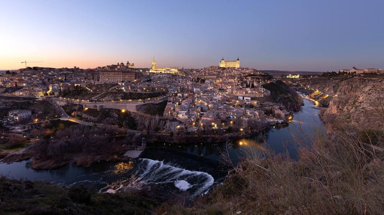 En imágenes: Toledo deslumbra de noche