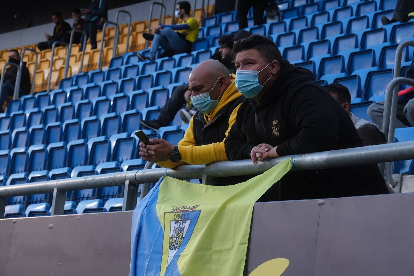 FOTOS: Búscate en las gradas en el partido Cádiz - Getafe