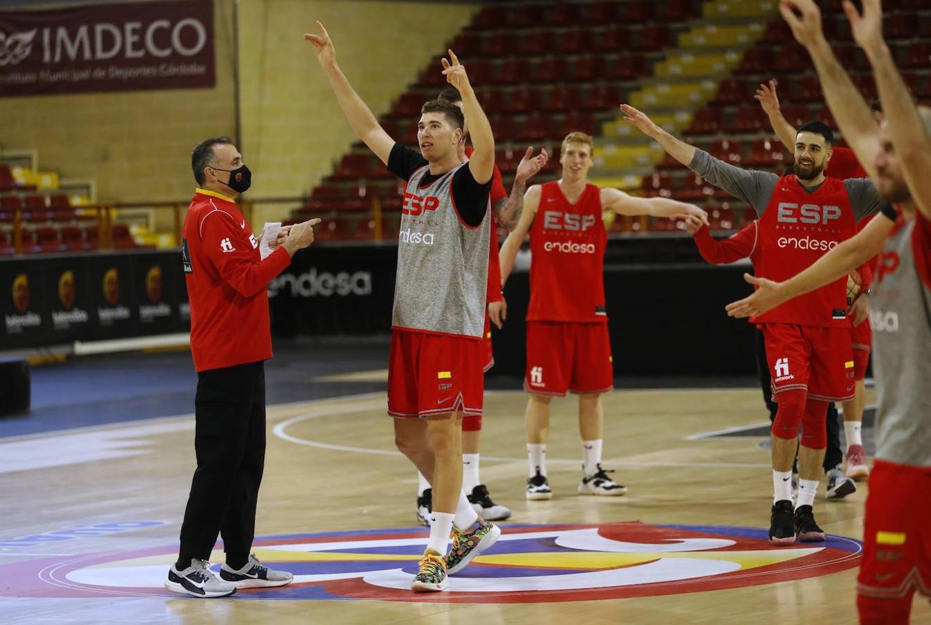 Baloncesto | El primer entrenamiento de España en Córdoba, en imágenes