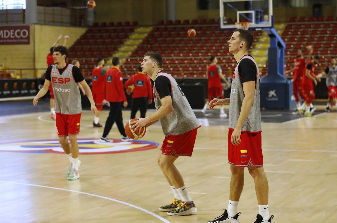 Baloncesto | El primer entrenamiento de España en Córdoba, en imágenes