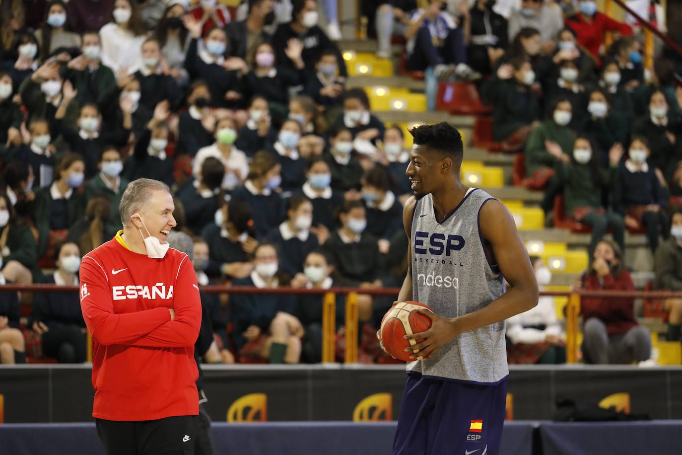 España de baloncesto sigue la puesta a punto este martes en Córdoba, en imágenes