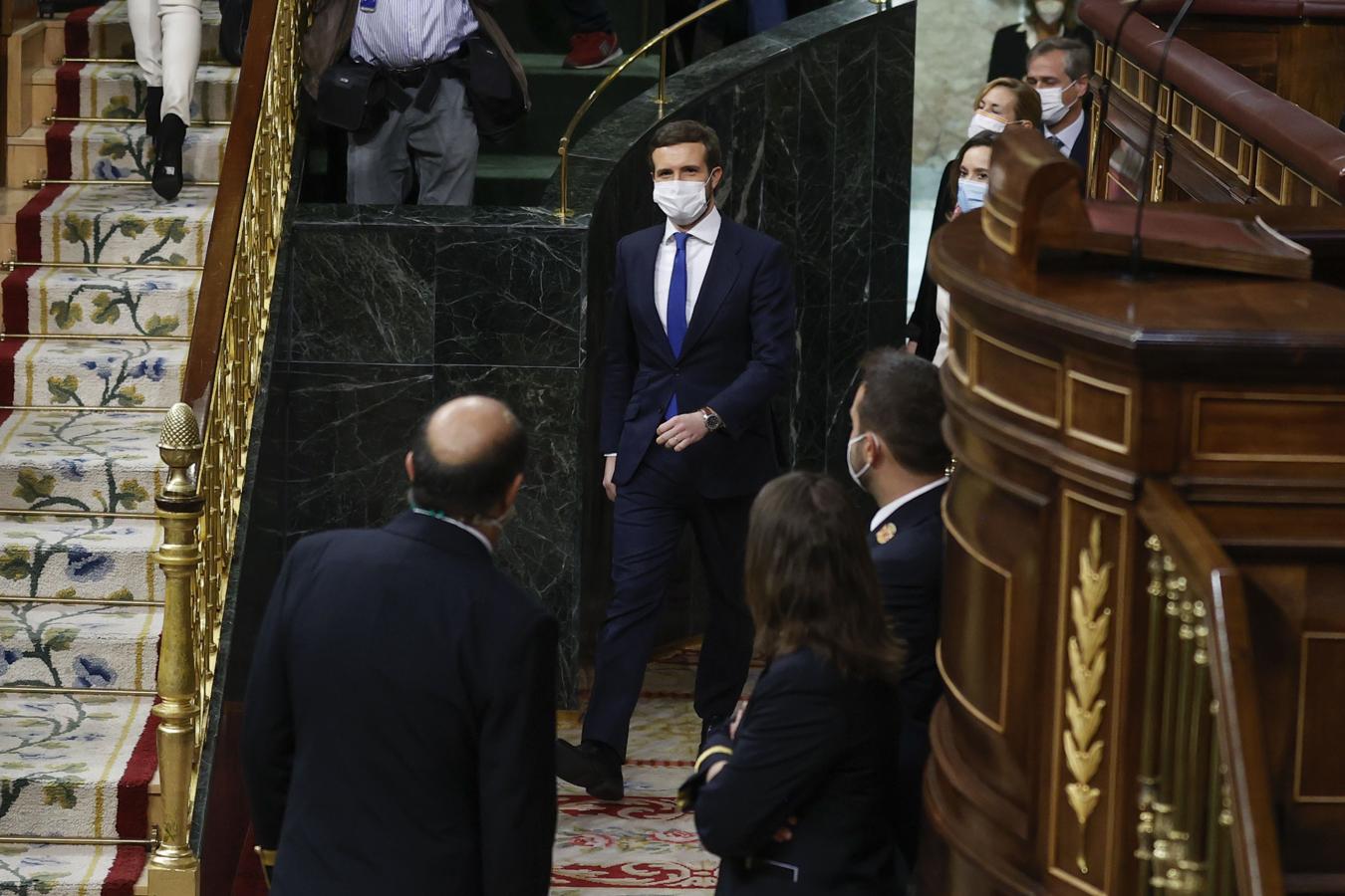 Casado hace su entrada en el hemiciclo. 