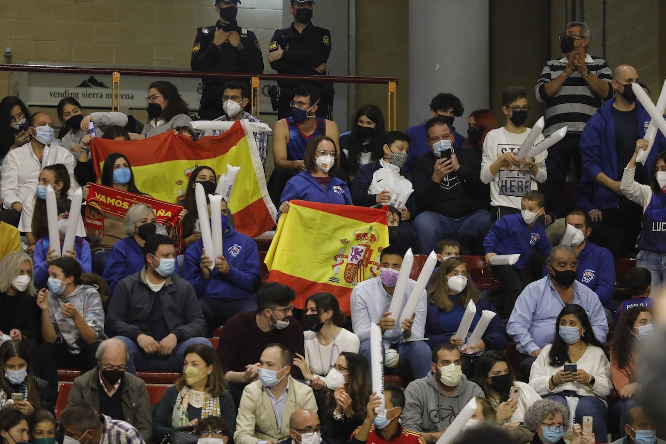 Las mejores imágenes del España - Ucrania de baloncesto en Córdoba