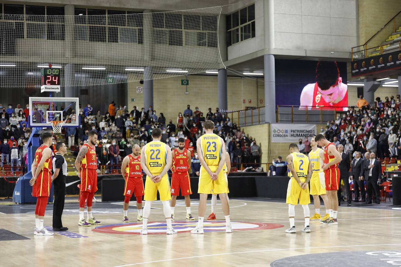 Las mejores imágenes del España - Ucrania de baloncesto en Córdoba