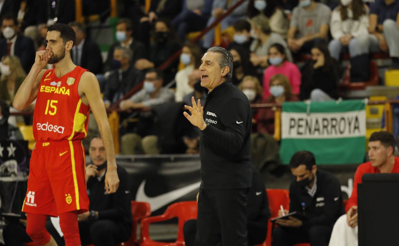 Las mejores imágenes del España - Ucrania de baloncesto en Córdoba