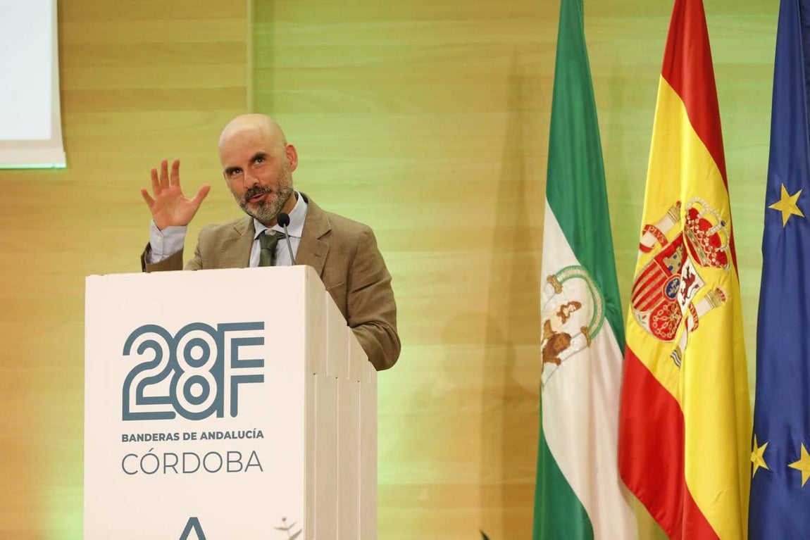 La entrega de las banderas de Andalucía en Córdoba, en imágenes