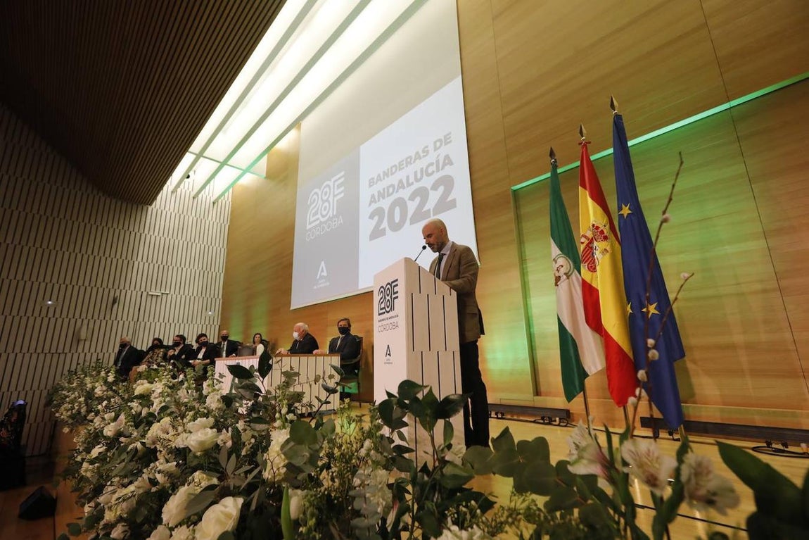 La entrega de las banderas de Andalucía en Córdoba, en imágenes