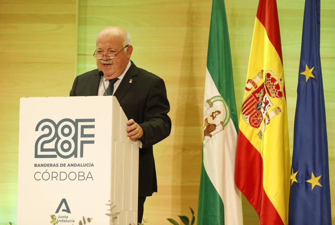 La entrega de las banderas de Andalucía en Córdoba, en imágenes