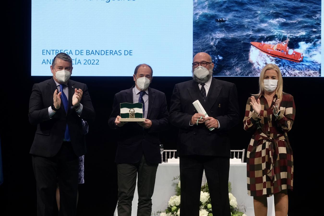 Fotos: Entrega de Banderas de Andalucía en la provincia de Cádiz