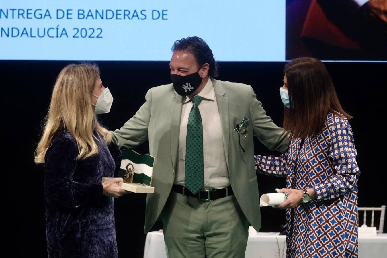 Fotos: Entrega de Banderas de Andalucía en la provincia de Cádiz