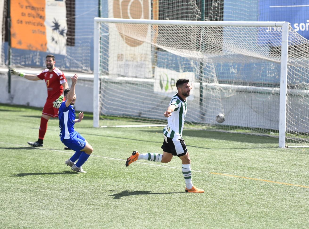 El UD San Fernando - Córdoba CF, en imágenes