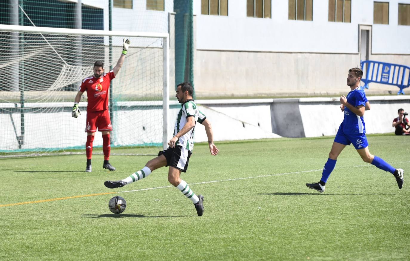 El UD San Fernando - Córdoba CF, en imágenes