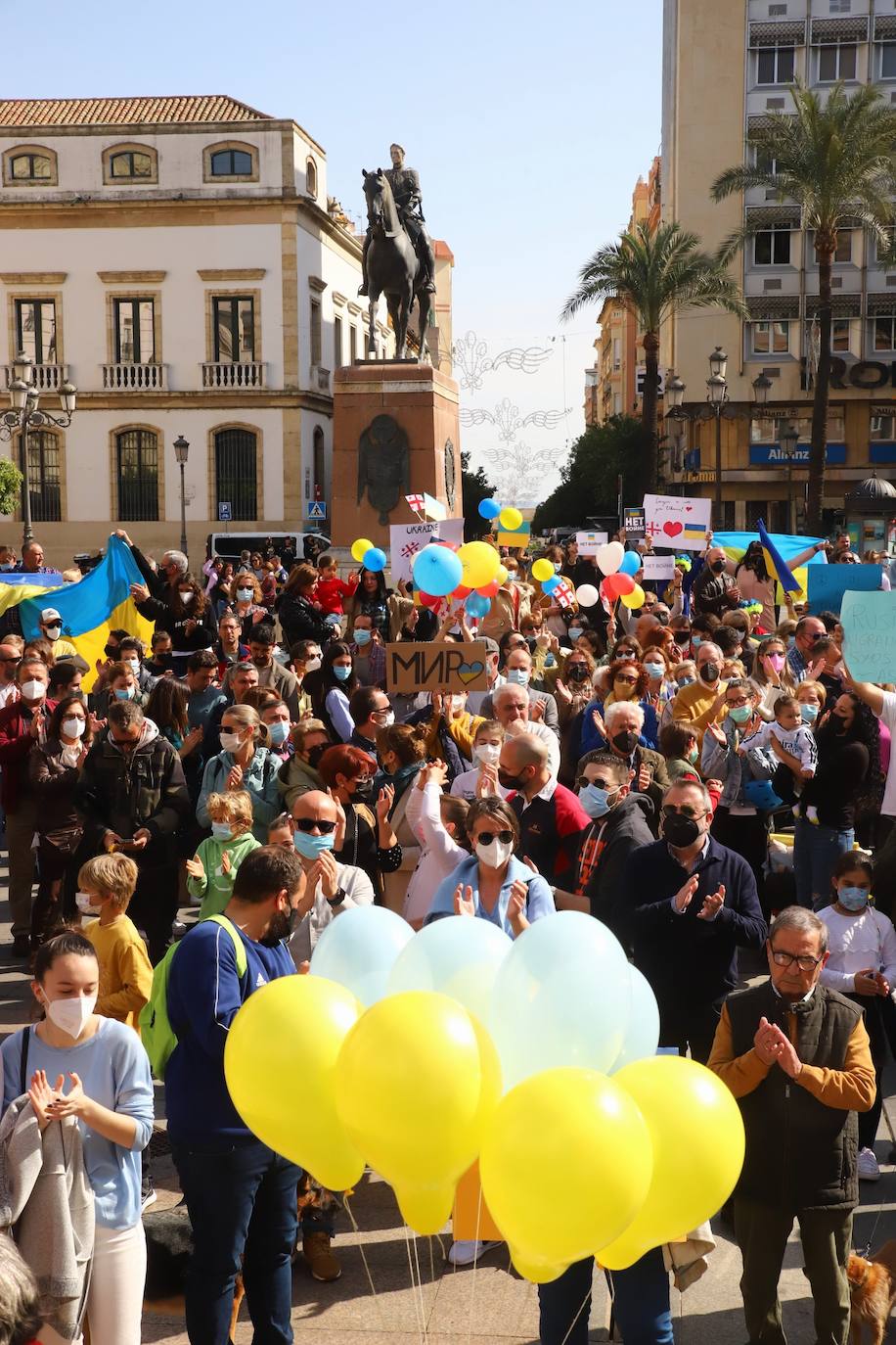 La manifestación contra la guerra en Ucrania en Córdoba, en imágenes