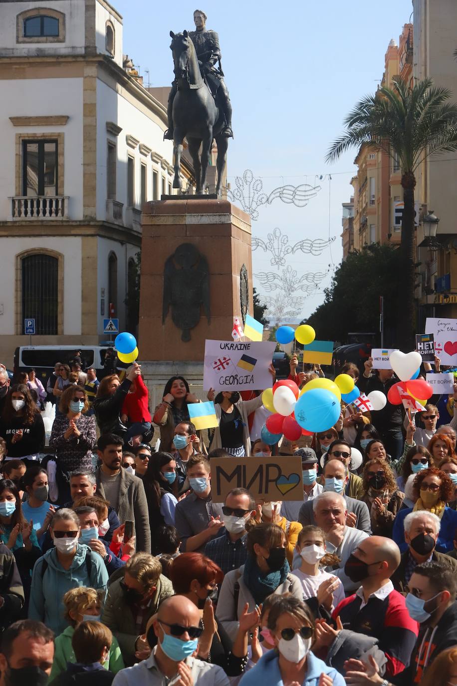 La manifestación contra la guerra en Ucrania en Córdoba, en imágenes