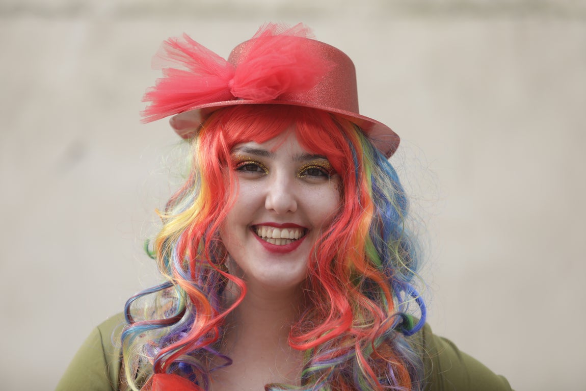 En imágenes: Cádiz se ilumina con coplas en su domingo de carnaval