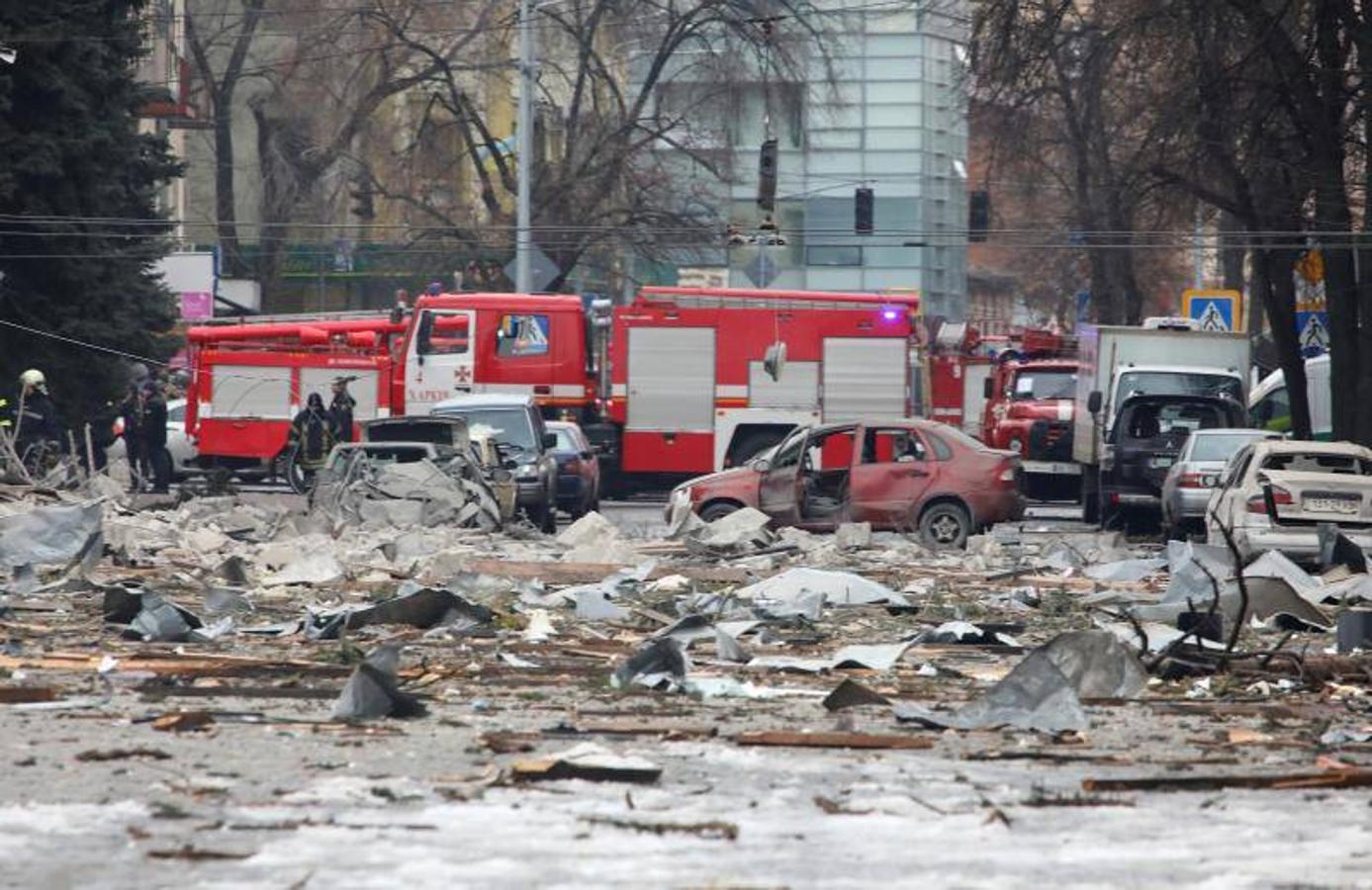 Área cerca del edificio de la administración regiona en Jarkov. 