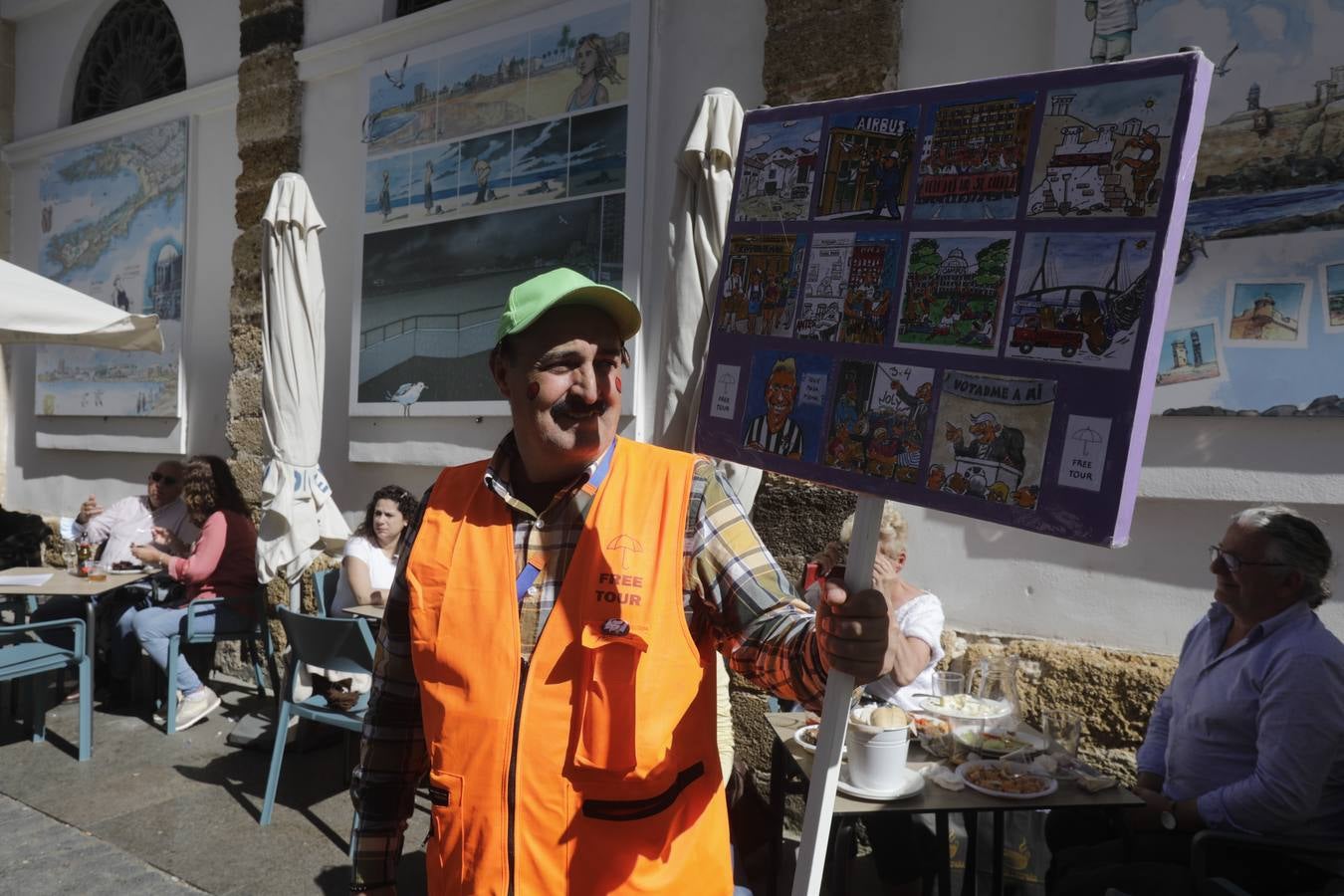 Fotos: Ambiente de Martes de Carnaval en Cádiz