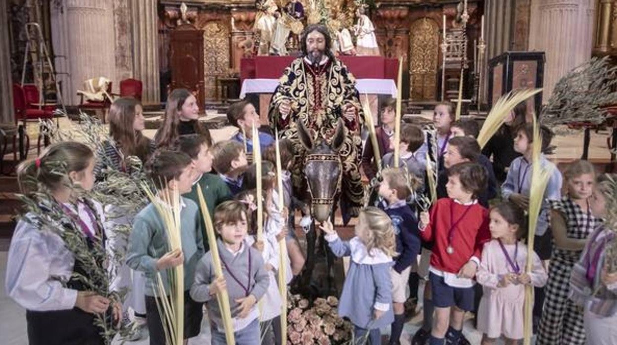 La Semana Santa de Sevilla según Serrano