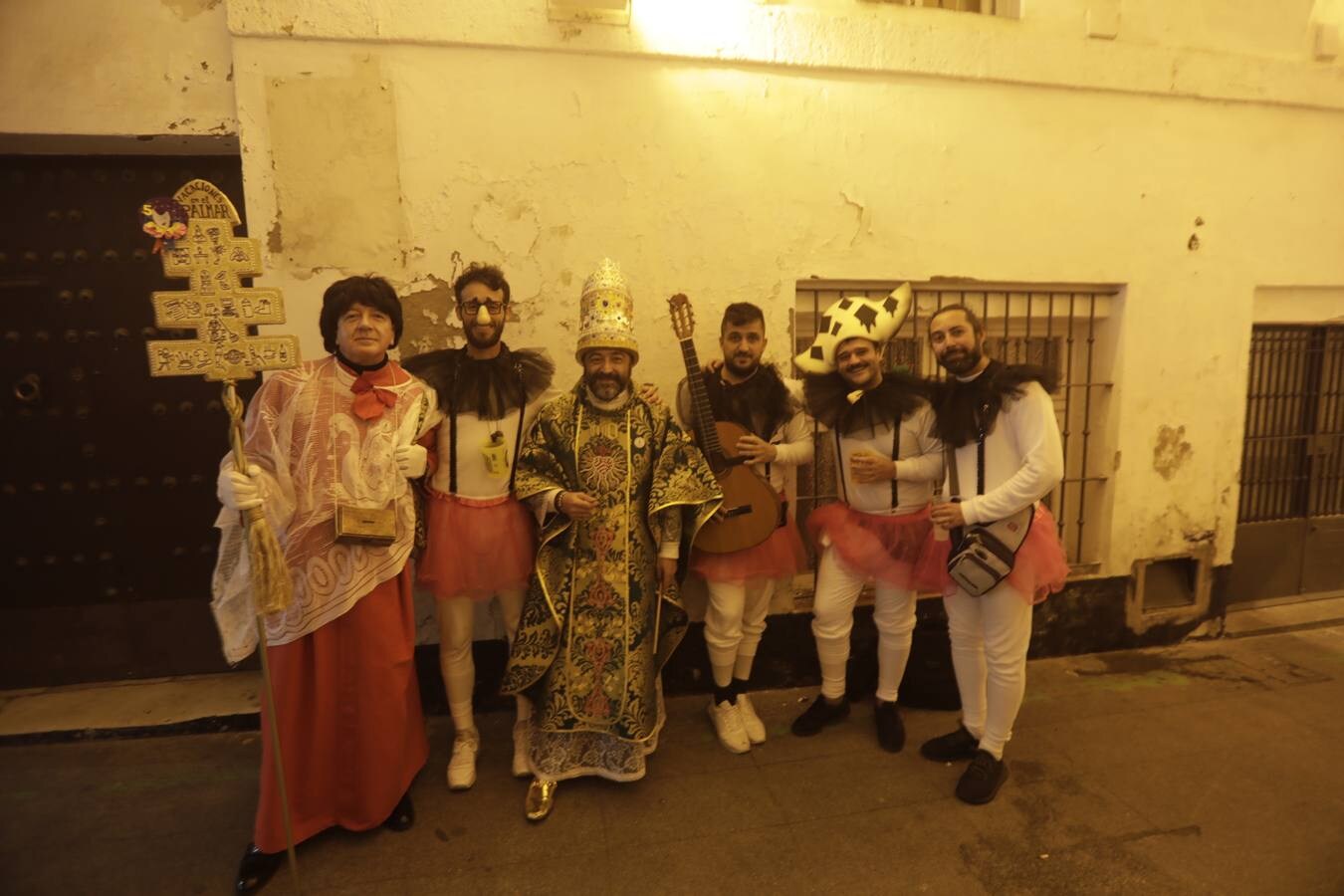 FOTOS del viernes de Carnaval: el principio del final ‘no oficial’ en Cádiz
