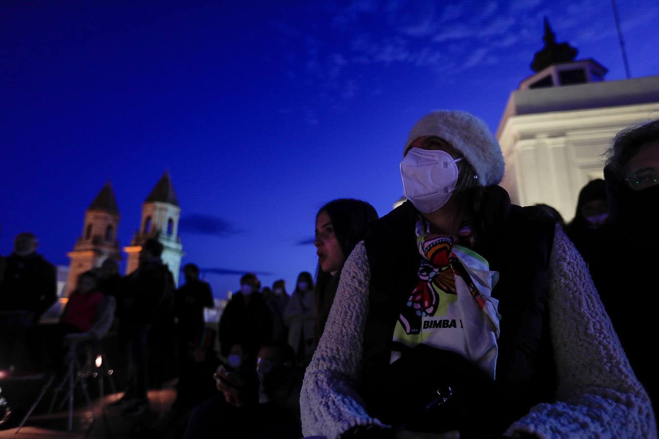 FOTOS del viernes de Carnaval: el principio del final ‘no oficial’ en Cádiz