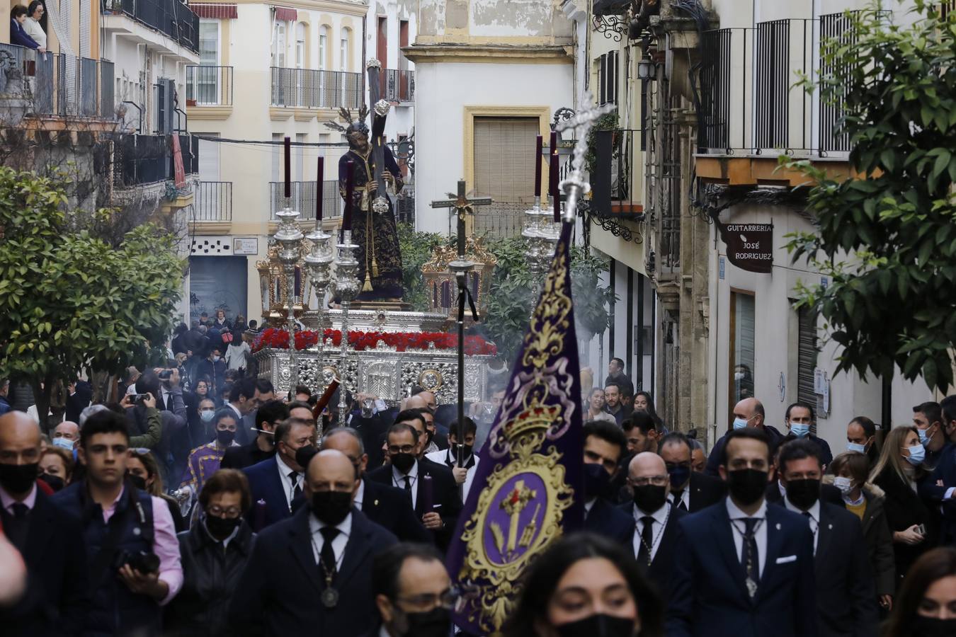 En imágenes, el Vía Crucis del Calvario en Córdoba (I)