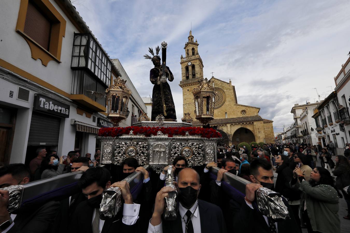 En imágenes, el Vía Crucis del Calvario en Córdoba (I)