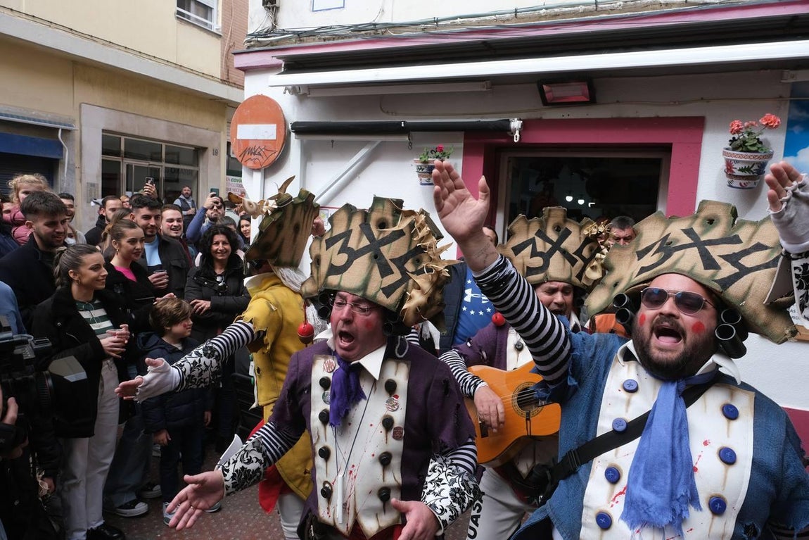 Fotos: Ambiente del segundo sábado del Carnaval ilegal de febrero
