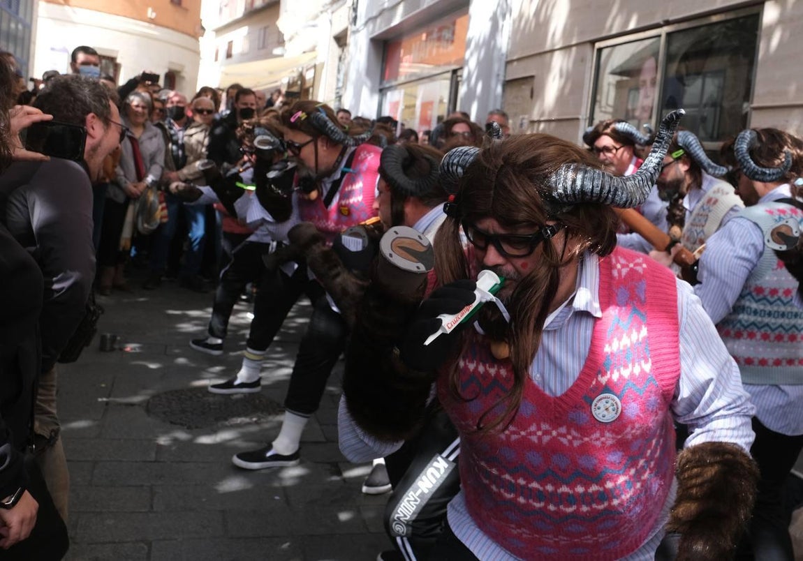 Fotos: Ambiente del segundo sábado del Carnaval ilegal de febrero