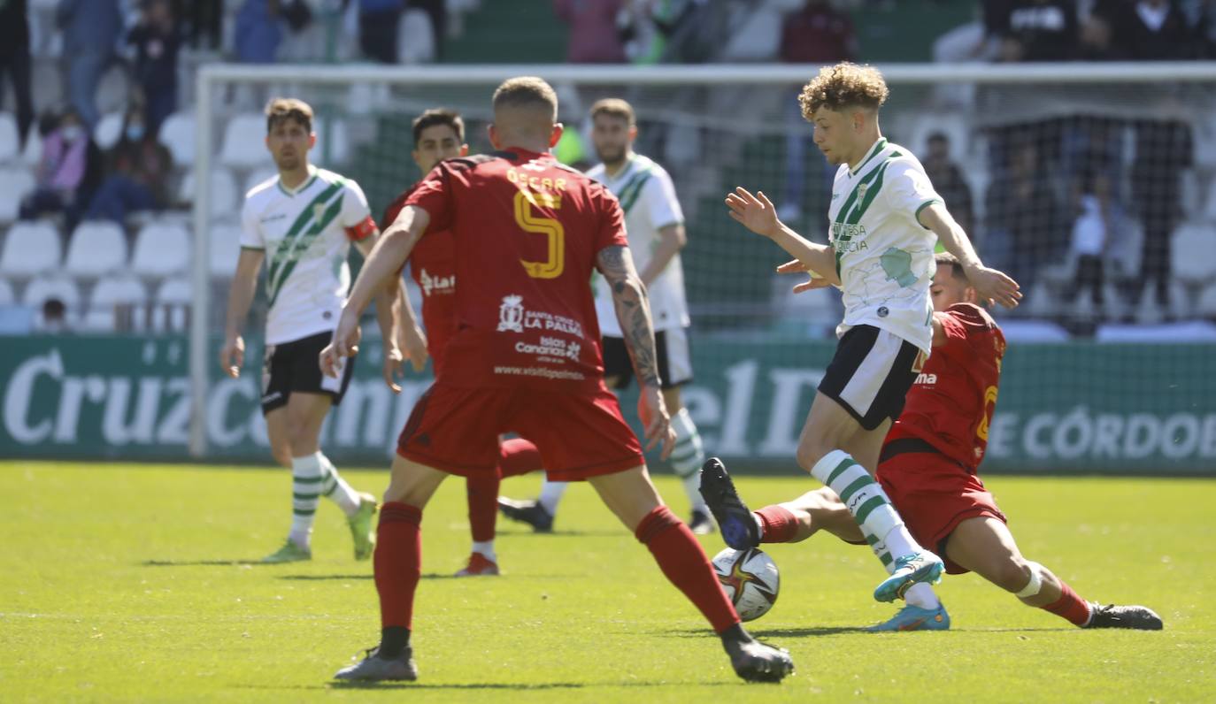 Las mejores jugadas del Córdoba CF - CD Mensajero, en imágenes