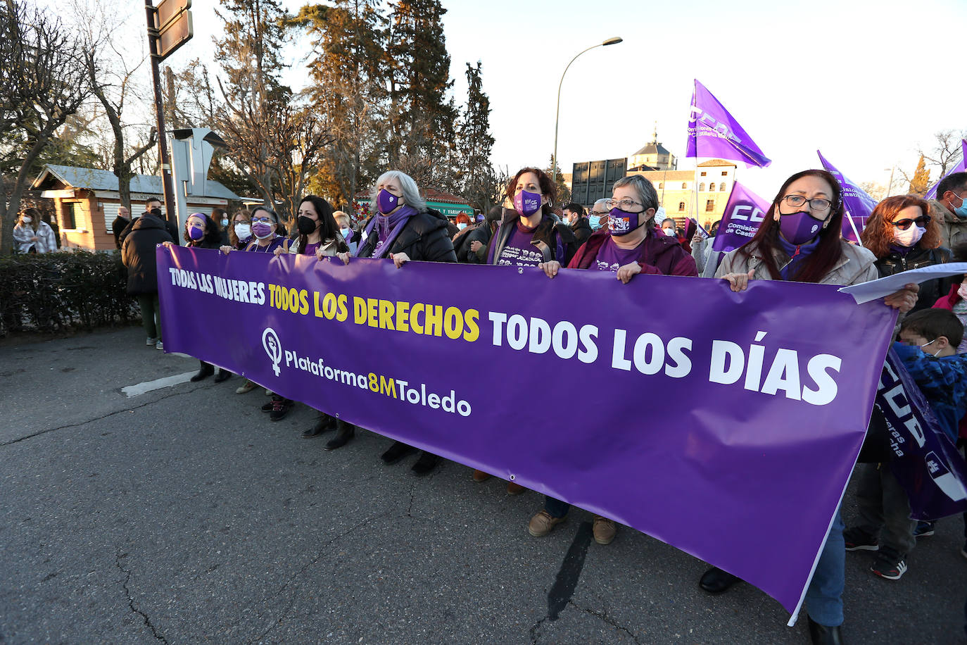 La Plataforma 8M Toledo salió media hora más tarde del Paseo de la Vega. 