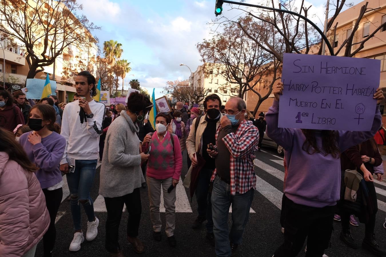 FOTOS: Marcha por el 8M en Cádiz