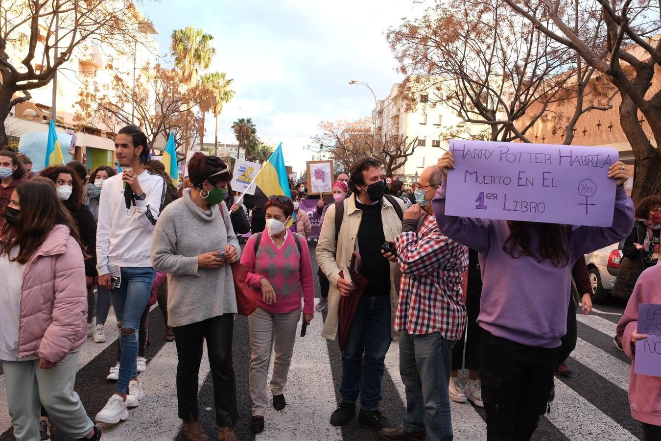 FOTOS: Marcha por el 8M en Cádiz