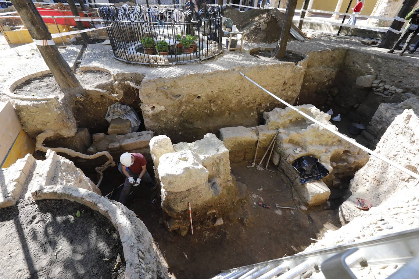 La excavación arqueológica en la Mezquita-Catedral de Córdoba, en imágenes