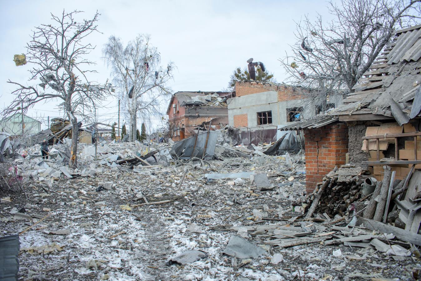 Una zona residencial de Sumy, arrasada tras un bombardeo ruso. 