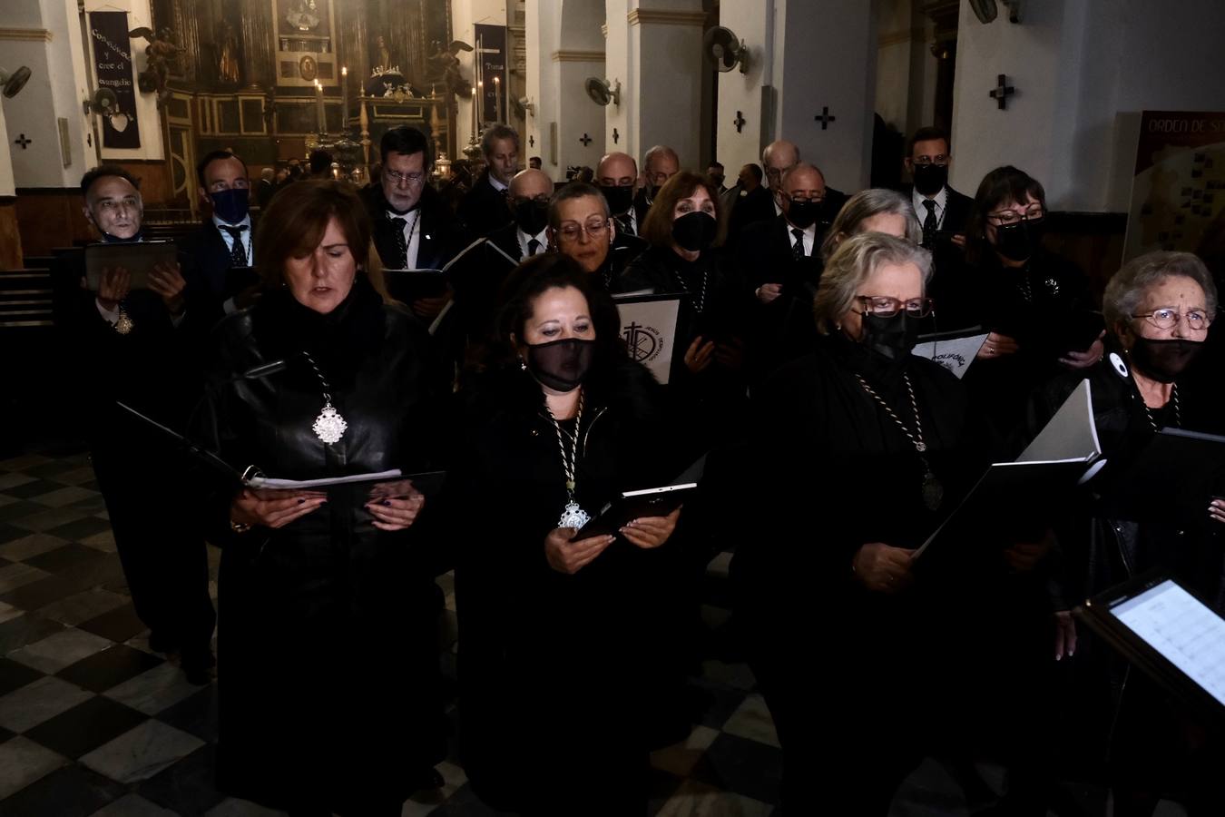 FOTOS: Vía Crucis Extraordinario de Humildad y Paciencia por las calles de Cádiz