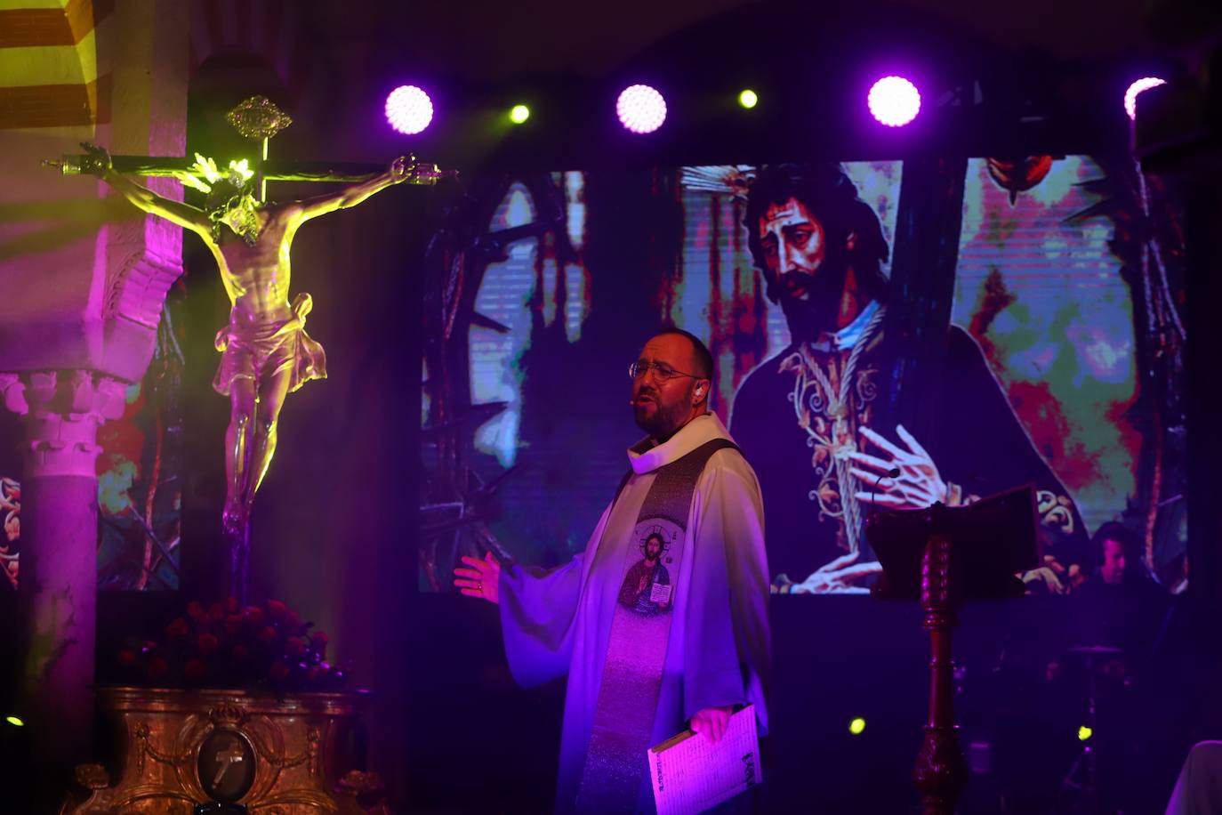 &#039;Vía Crucis. El musical&#039;, en la Catedral de Córdoba, en imágenes