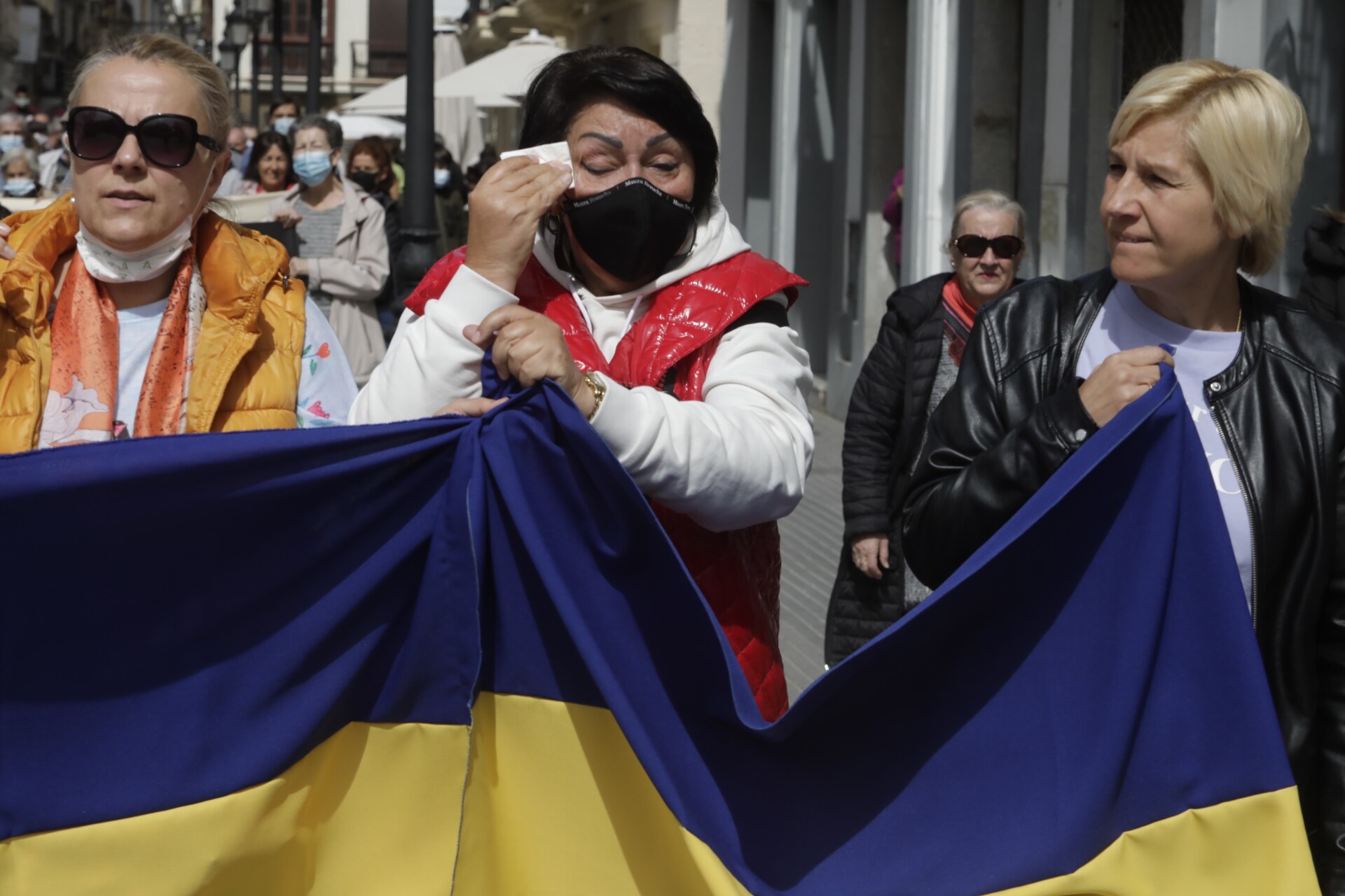 Fotos: Manifestación en Cádiz para apoyar a Ucrania