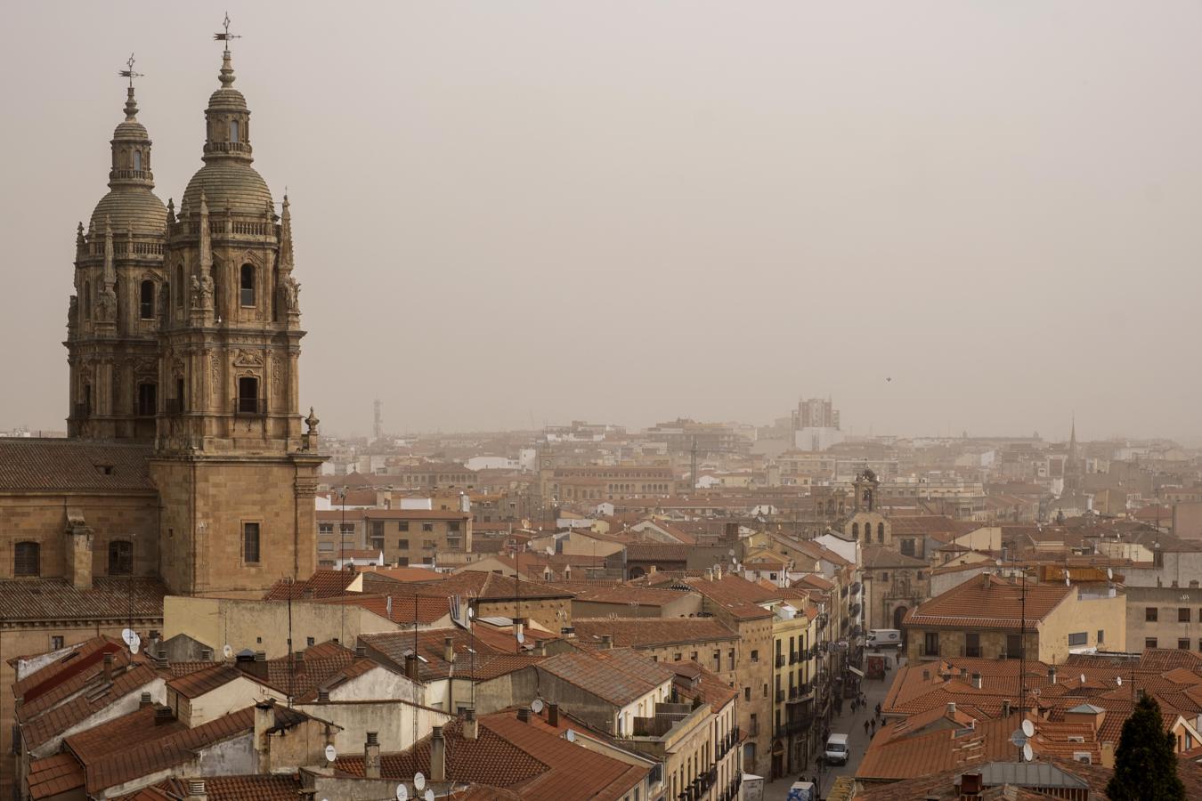 Las &#039;apocalípticas&#039; imágenes de Castilla y León que está dejando la calima