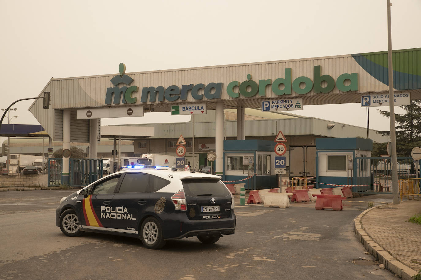 La huelga de transportes en Córdoba, en imágenes