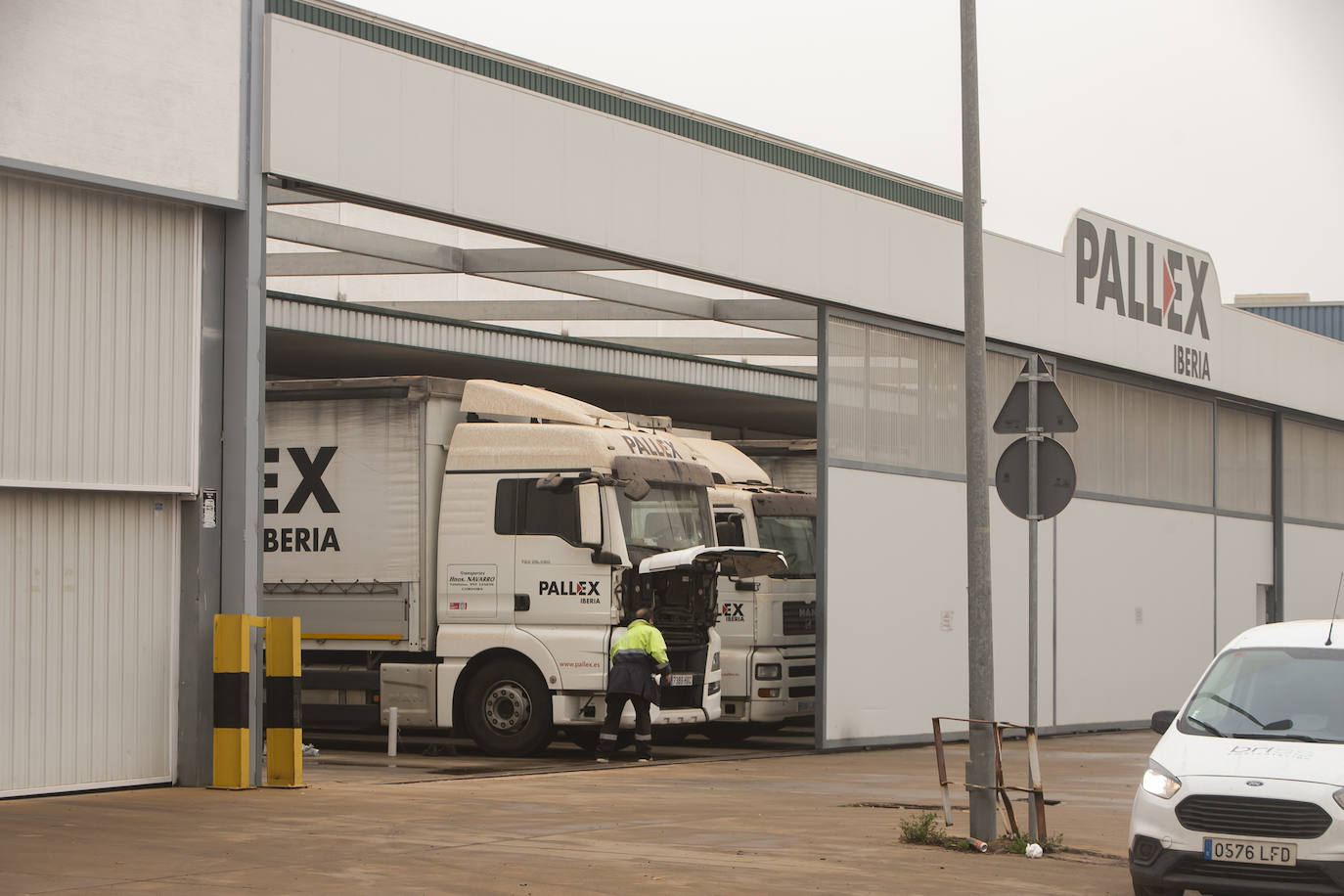 La huelga de transportes en Córdoba, en imágenes