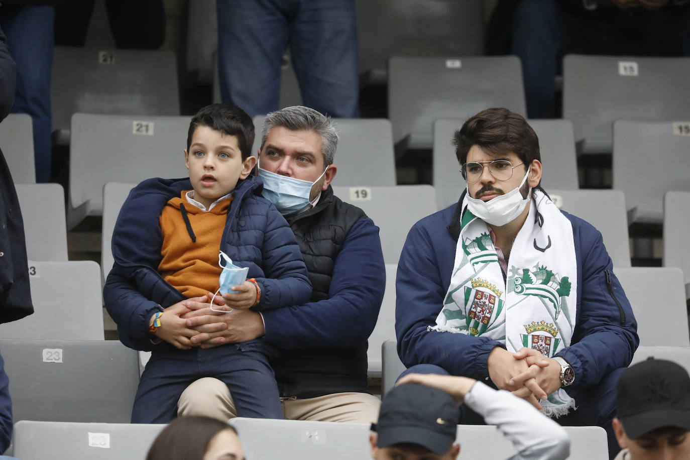 El ambiente en las gradas en el Córdoba CF - San Roque, en imágenes