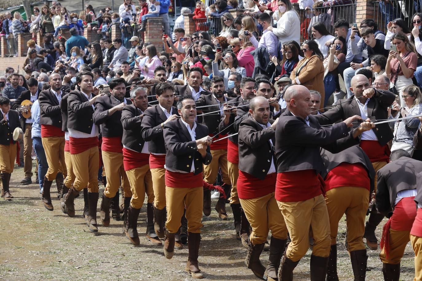 La Danza de las Espadas de Obejo, en imágenes