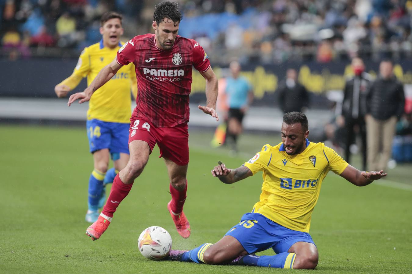 Fotos: Cádiz - Villarreal en el antiguo Carranza