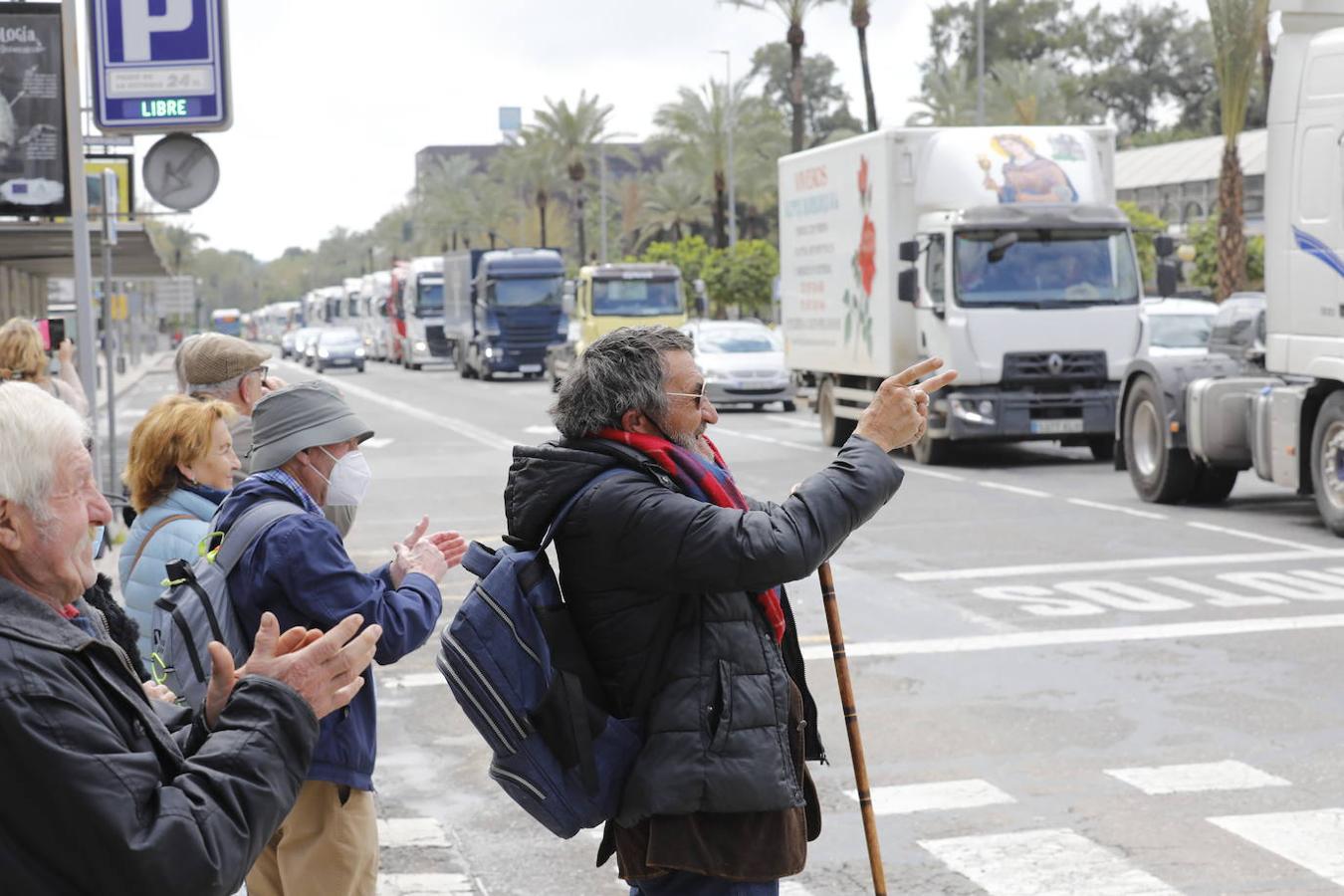 La protesta de los camioneros por el Centro de Córdoba, en imágenes