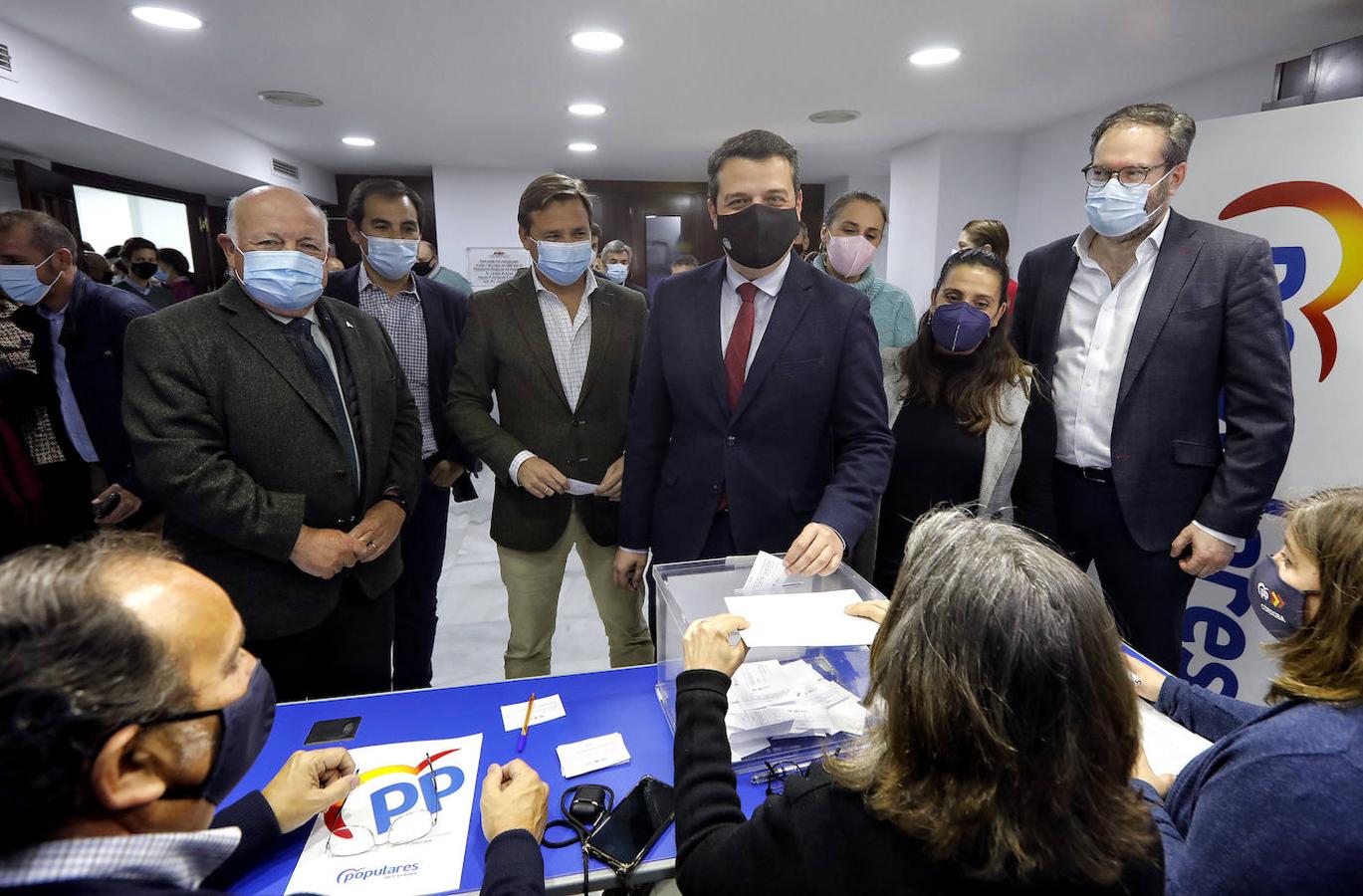 Las votaciones de las primarias del PP de Córdoba, en imágenes