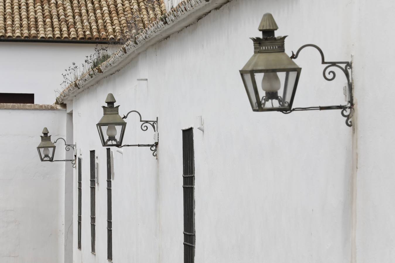 En imágenes, el aspecto de la plaza de Capuchinos de Córdoba sin cables