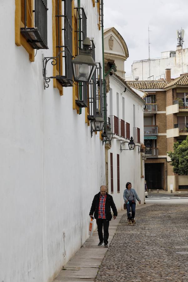 En imágenes, el aspecto de la plaza de Capuchinos de Córdoba sin cables