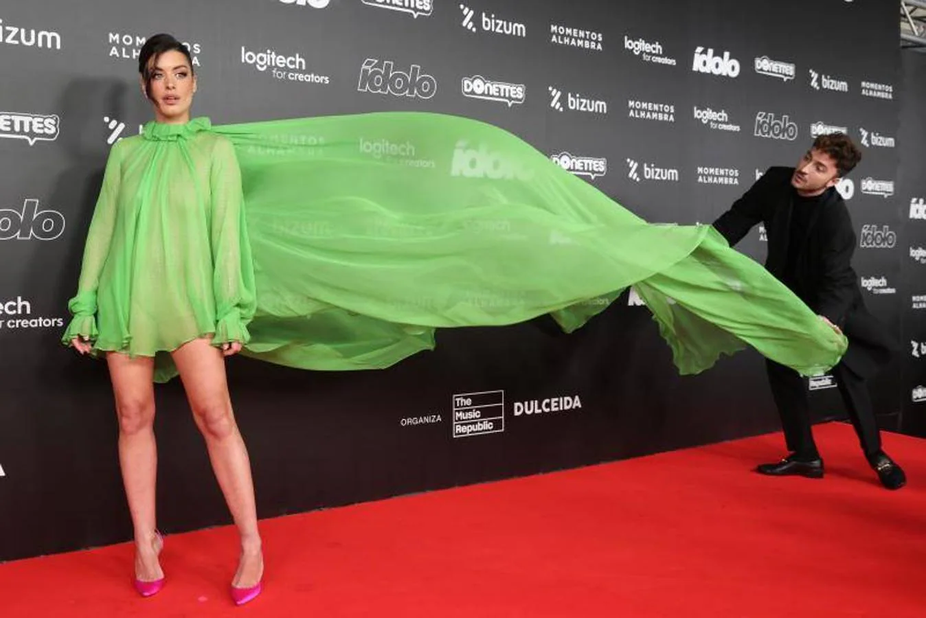 Del encuentro de Dulceida y Alba Paul al vestido tipo Rihanna de Violeta Mangriñán, así han sido los Premios ídolo