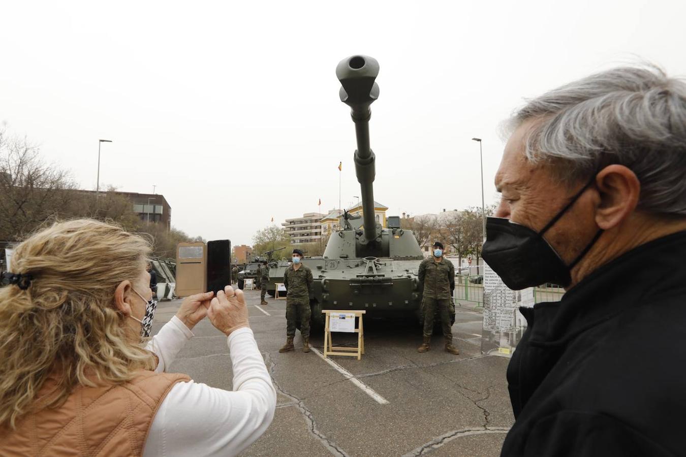 La espectacular exposición militar en Córdoba de las Unidades Acorazadas de la Bri X, en imágenes