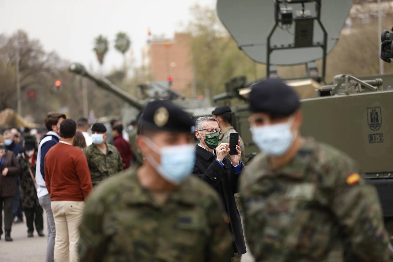 La espectacular exposición militar en Córdoba de las Unidades Acorazadas de la Bri X, en imágenes